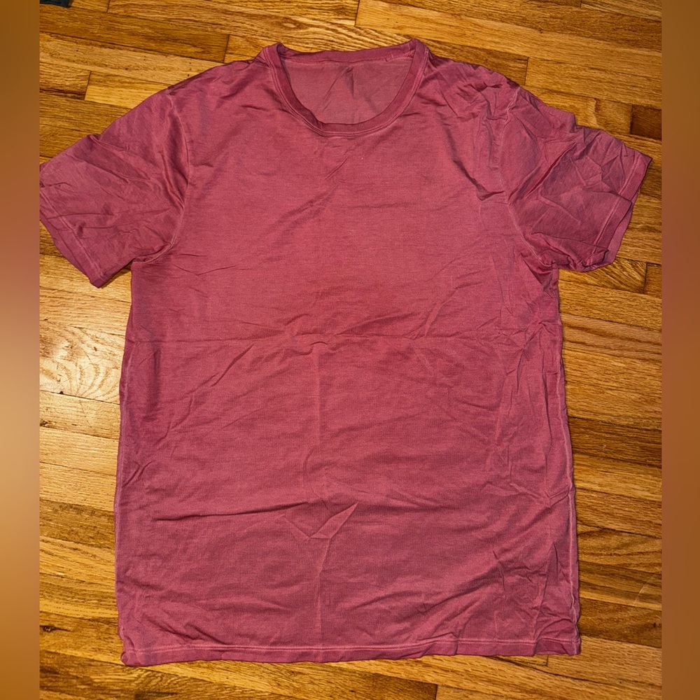 Lululemon men’s fundamental T-shirt